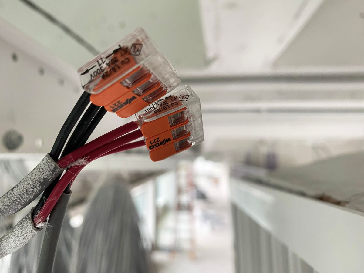 WAGO-Klemmverbinder — professionelle Elektroinstallation
